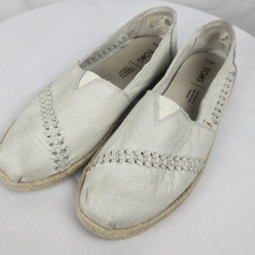 TOMS Women's Off White Leather Slip-On Flats Shoes Sz 8.5W
